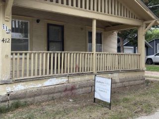 Foreclosed Home - 412 W CHESTNUT AVE, 67005