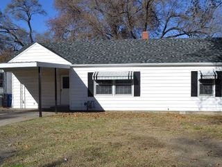 Foreclosed Home - 318 E 14TH AVE, 67010