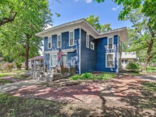 Foreclosed Home - 717 OSAGE ST, 67010