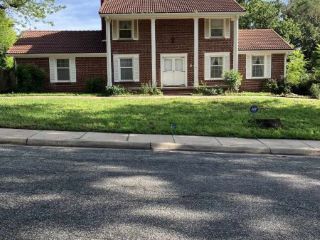 Foreclosed Home - 891 E GREENWAY CT, 67037