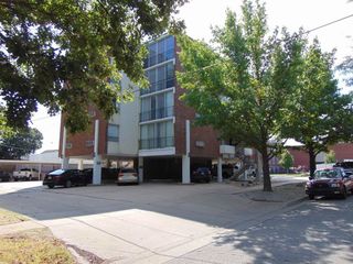 Foreclosed Home - 330 W CENTRAL AVE APT 2C, 67042
