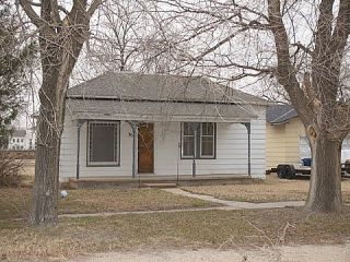 Foreclosed Home - 301 N CEDAR ST, 67052