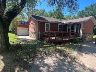 Foreclosed Home - 317 E 6TH ST, 67056