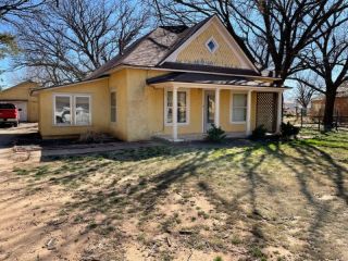 Foreclosed Home - 409 DRUMM ST, 67070