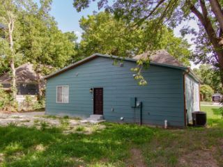 Foreclosed Home - 408 E 8TH ST, 67114