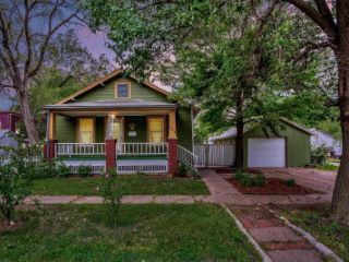 Foreclosed Home - 107 SW 3RD ST, 67114