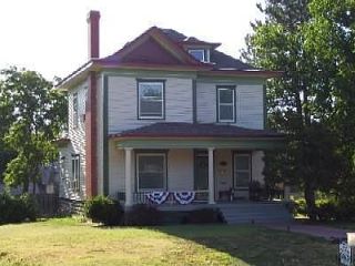 Foreclosed Home - 106 N PINE ST, 67124