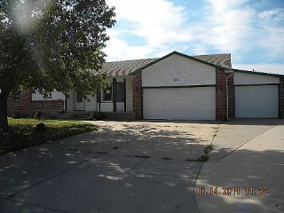 Foreclosed Home - 533 E BERRY AVE, 67133