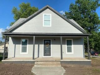 Foreclosed Home - 203 N A ST, 67152
