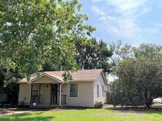 Foreclosed Home - 1021 S C ST, 67152