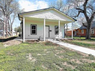 Foreclosed Home - 313 E 12TH ST, 67152