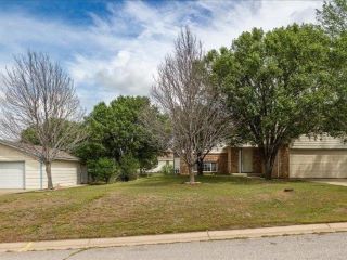 Foreclosed Home - 1605 EDGEWOOD DR, 67152