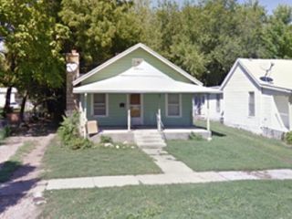 Foreclosed Home - 906 E 6TH AVE, 67156