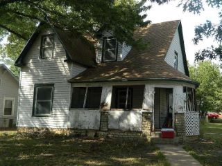 Foreclosed Home - 1440 LYNN AVE, 67156
