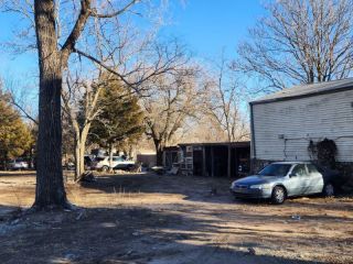 Foreclosed Home - 3318 N SALINA AVE, 67204