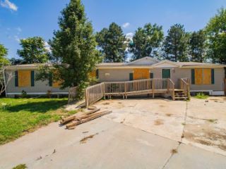 Foreclosed Home - 1525 W 30TH CT N, 67204