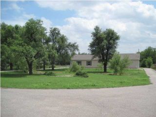 Foreclosed Home - 11433 E WATERMAN ST, 67207