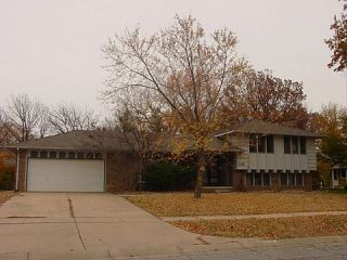 Foreclosed Home - 1136 S APACHE DR, 67207