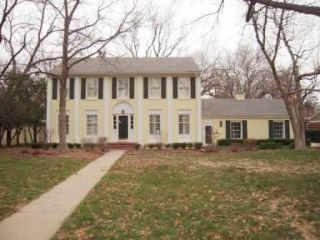 Foreclosed Home - 14 E WILLOWBROOK RD, 67207