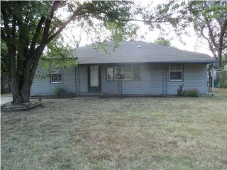 Foreclosed Home - 445 S Maple Ln, 67209