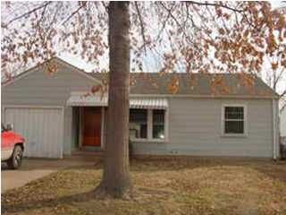 Foreclosed Home - 2026 S GREEN ST, 67211