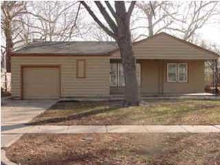 Foreclosed Home - 2356 S VOLUTSIA ST, 67211