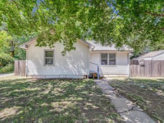Foreclosed Home - 712 E BAYLEY ST, 67211