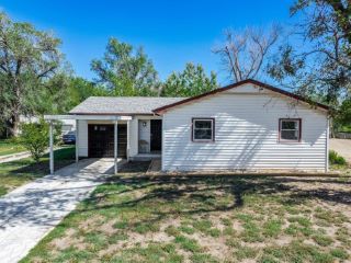 Foreclosed Home - 804 N YOUNG ST, 67212