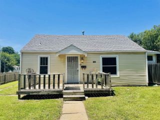 Foreclosed Home - 1301 N GROVE AVE, 67214