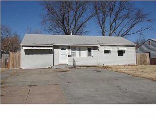Foreclosed Home - 1108 E GIDLEY ST, 67216