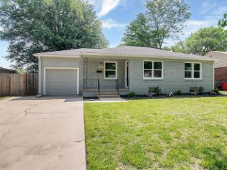 Foreclosed Home - 1208 WAVERLY ST, 67218