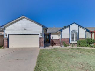 Foreclosed Home - 3605 N GOVERNEOUR CIR, 67226