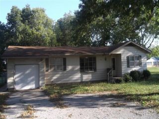 Foreclosed Home - 1011 E 4TH ST, 67330