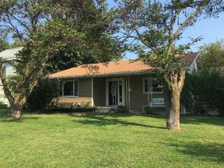 Foreclosed Home - 107 E 3RD AVE, 67333