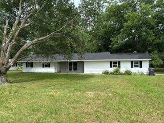 Foreclosed Home - 3077 N 3RD ST, 67336