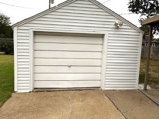 Foreclosed Home - 135 E KIRWIN AVE, 67401