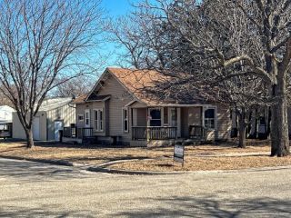 Foreclosed Home - 622 N WALNUT ST, 67420