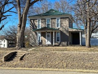 Foreclosed Home - 920 W MAIN ST, 67420