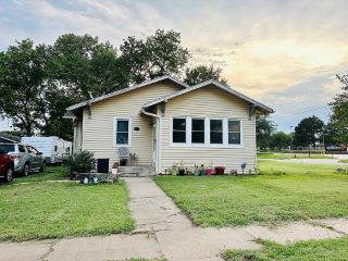 Foreclosed Home - 1012 N KANSAS AVE, 67439