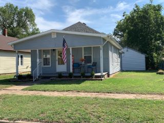 Foreclosed Home - 207 COURT AVE, 67439