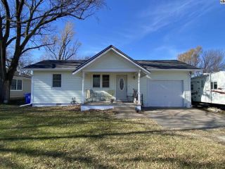 Foreclosed Home - 526 S MAIN ST, 67443