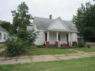 Foreclosed Home - 801 E 5TH AVE, 67501