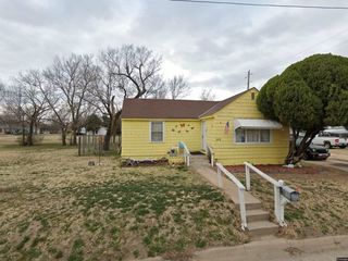 Foreclosed Home - 1215 N VAN BUREN ST, 67501