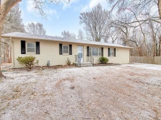 Foreclosed Home - 500 AUGUSTINE ST, 67501