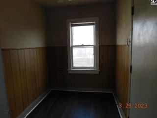 Foreclosed Home - 110 W 11TH AVE, 67501