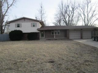 Foreclosed Home - 915 E 32nd Ter, 67502