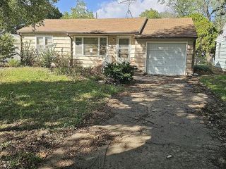 Foreclosed Home - 616 W 19TH AVE, 67502