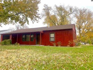 Foreclosed Home - 507 N WILHELM AVE, 67526