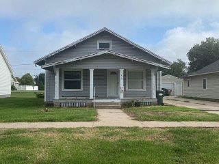 Foreclosed Home - 258 W 5TH ST, 67544
