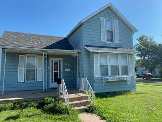 Foreclosed Home - 420 E 3RD ST, 67544